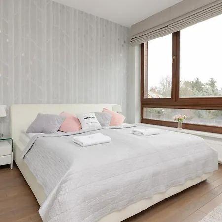 Three-Bedroom Family House With Garden Warsaw Nowa Wies By Noclegi Renters Exterior photo