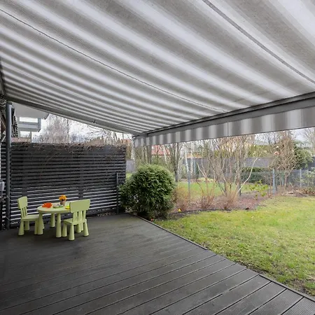 Three-Bedroom Family House With Garden Warsaw Nowa Wies By Noclegi Renters Exterior photo
