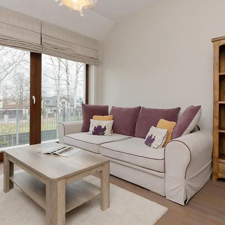 Three-Bedroom Family House With Garden Warsaw Nowa Wies By Noclegi Renters Exterior photo