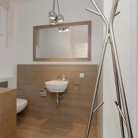 Three-Bedroom Family House With Garden Warsaw Nowa Wies By Noclegi Renters Exterior photo