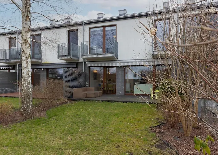 Three-Bedroom Family House With Garden Warsaw Nowa Wies By Noclegi Renters